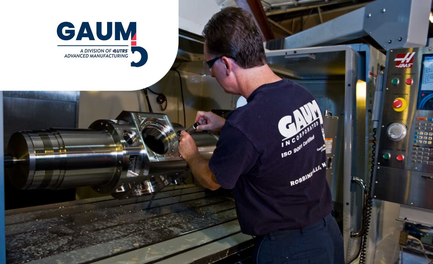 Gaum employee working with large part milling machinery.